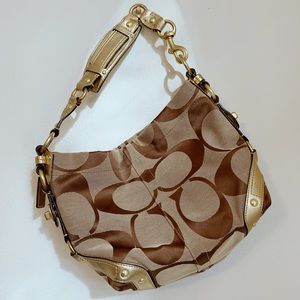 Classic Coach Logo Carly Purse